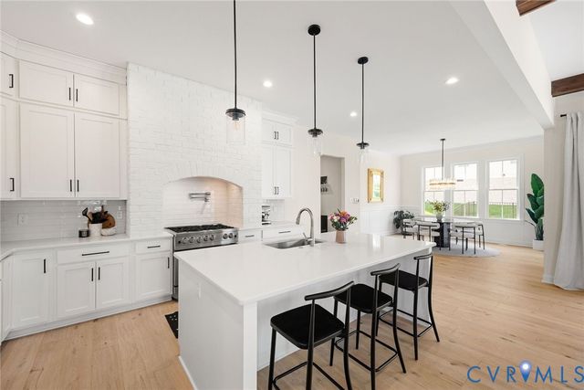 17701 Flossmoore Ct, Moseley, VA 23120