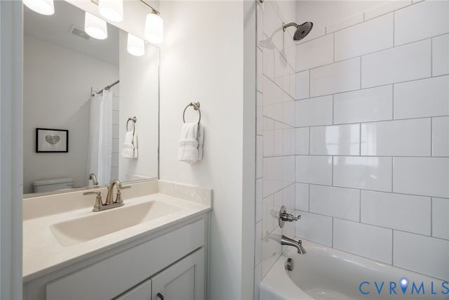 17701 Flossmoore Ct, Moseley, VA 23120