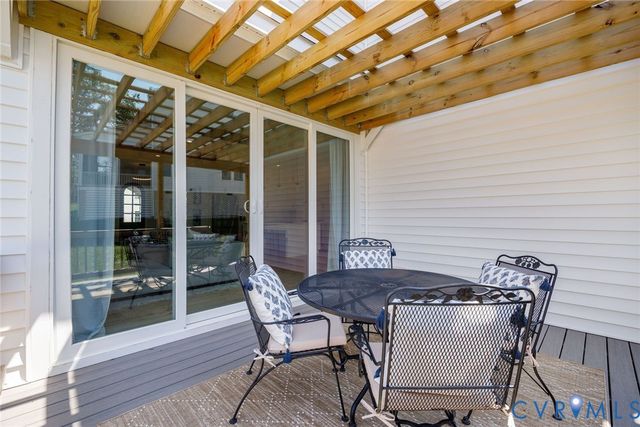 17701 Flossmoore Ct, Moseley, VA 23120