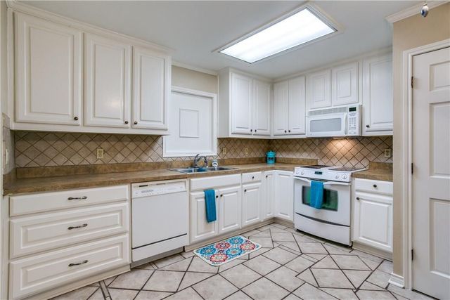 516 Clover Lane, Garland, TX 75043