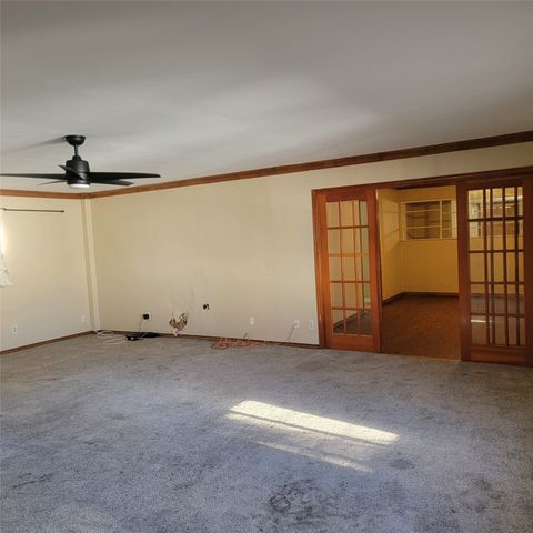 516 Clover Lane, Garland, TX 75043