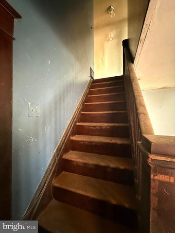 2638 LEXINGTON ST, Harrisburg, PA 17110