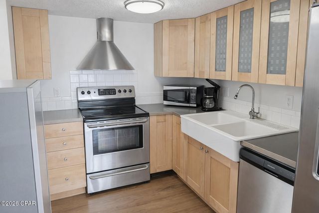 101 Old Ferry Road 4C, Shalimar, FL 32579