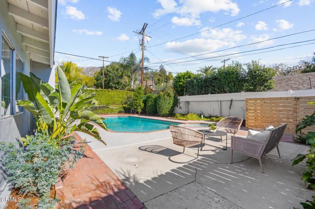 1010 Pepperhill Road, Pasadena, CA 91107