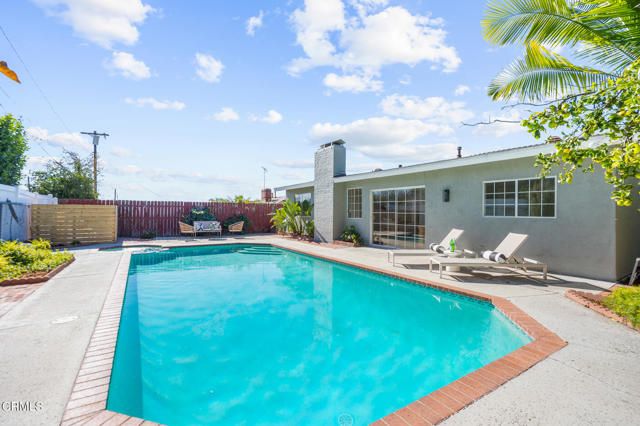 1010 Pepperhill Road, Pasadena, CA 91107