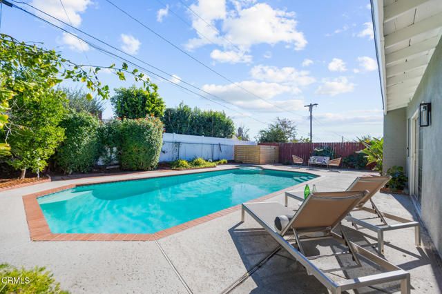 1010 Pepperhill Road, Pasadena, CA 91107