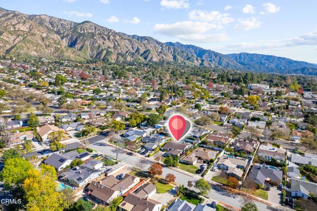 1010 Pepperhill Road, Pasadena, CA 91107