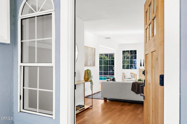 1010 Pepperhill Road, Pasadena, CA 91107