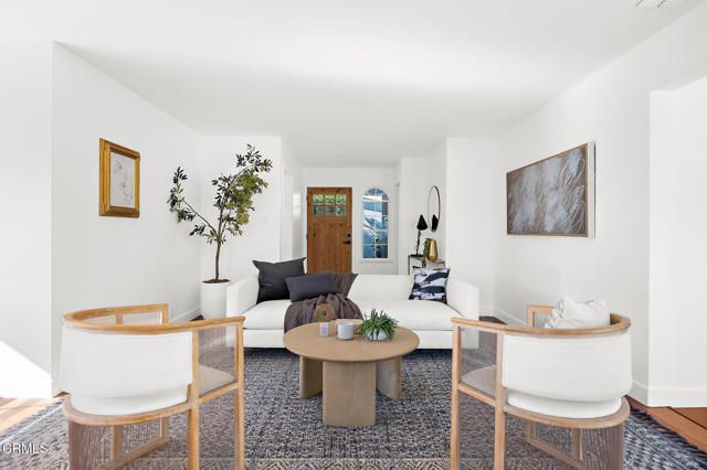 1010 Pepperhill Road, Pasadena, CA 91107