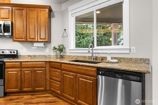 580 Eatonville Highway W, Eatonville, WA 98328