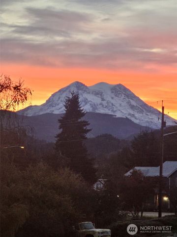 580 Eatonville Highway W, Eatonville, WA 98328