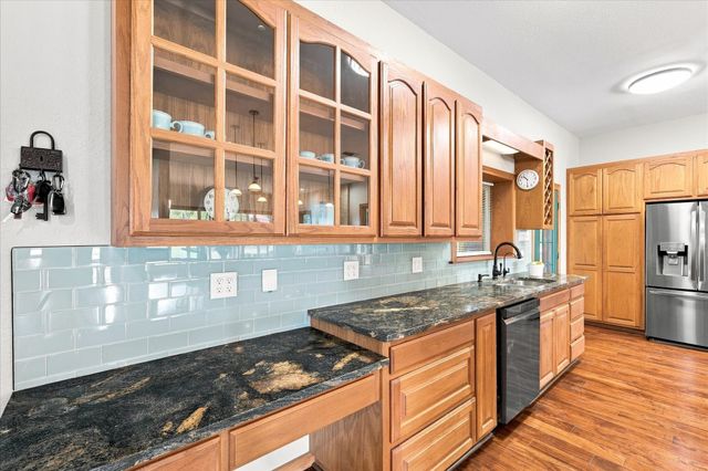 4025 Lake Oaks Circle, Fort Worth, TX 76108
