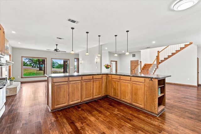 4025 Lake Oaks Circle, Fort Worth, TX 76108