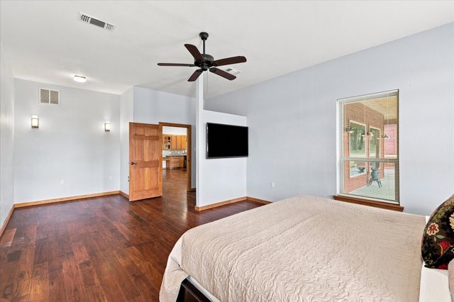 4025 Lake Oaks Circle, Fort Worth, TX 76108