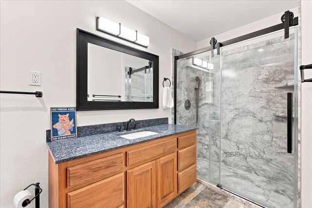 4025 Lake Oaks Circle, Fort Worth, TX 76108
