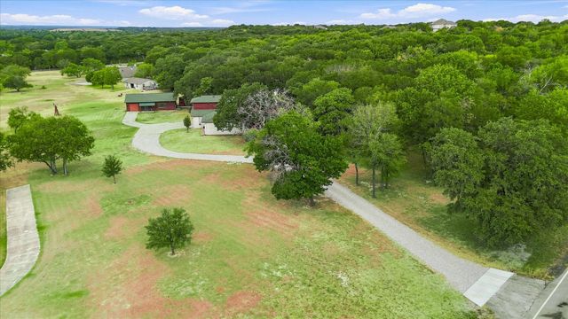 4025 Lake Oaks Circle, Fort Worth, TX 76108