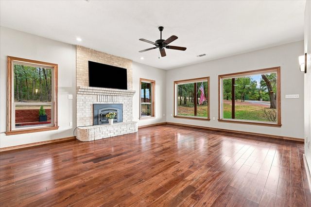 4025 Lake Oaks Circle, Fort Worth, TX 76108