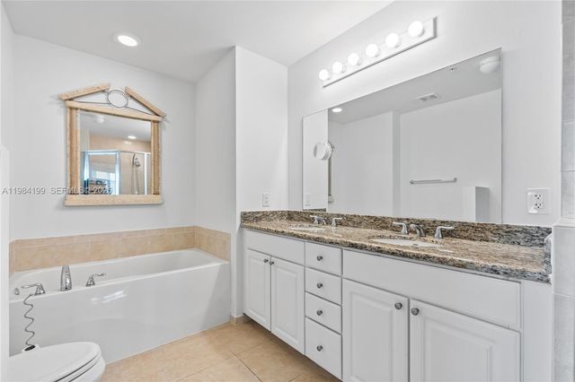 3001 NE 185th St 716, Aventura, FL 33180