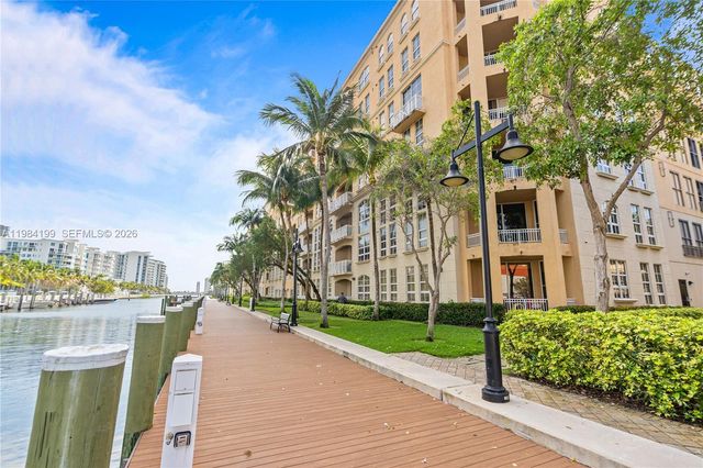 3001 NE 185th St 716, Aventura, FL 33180