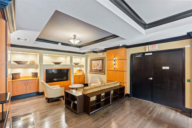 3001 NE 185th St 716, Aventura, FL 33180