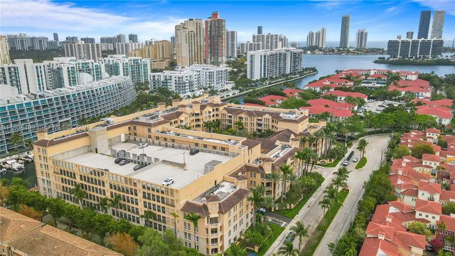 3001 NE 185th St 716, Aventura, FL 33180