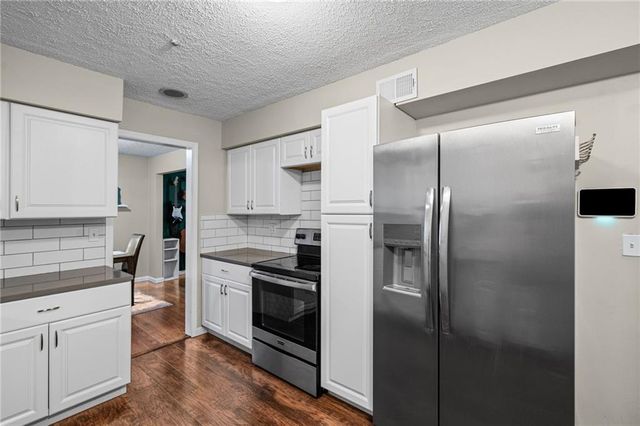 10602 E 79TH Terrace, Raytown, MO 64138