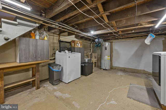 622 RHOADS AVE, Boyertown, PA 19512