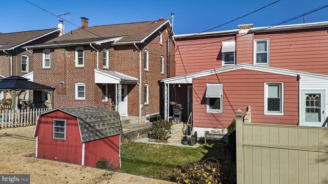 622 RHOADS AVE, Boyertown, PA 19512