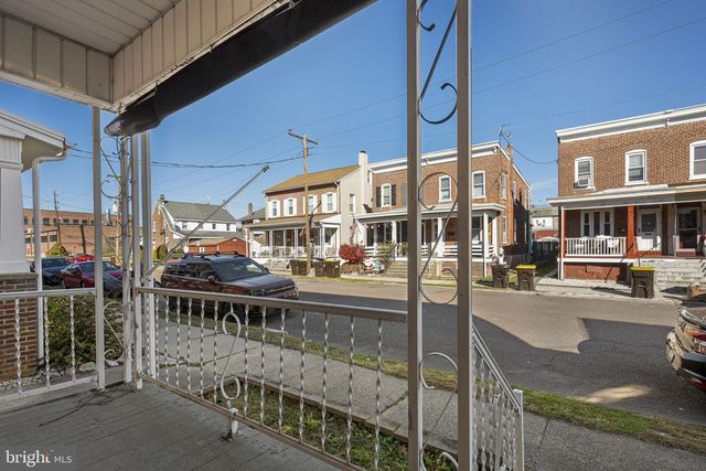 622 RHOADS AVE, Boyertown, PA 19512