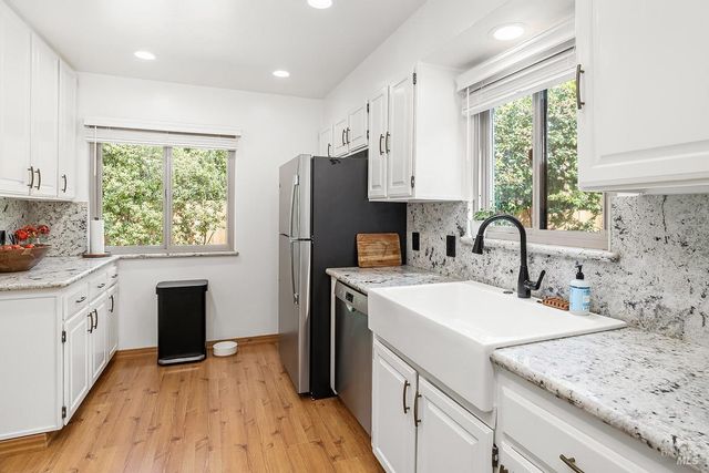 406 Corrillo Dr, San Rafael, CA 94903