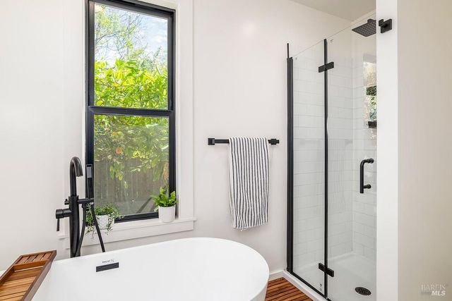 406 Corrillo Dr, San Rafael, CA 94903