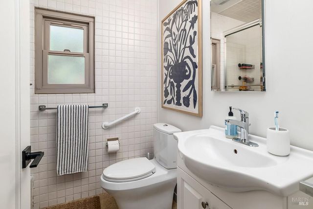 406 Corrillo Dr, San Rafael, CA 94903