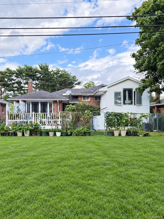 118 Leahy Street, Jericho, NY 11753 — photo 3