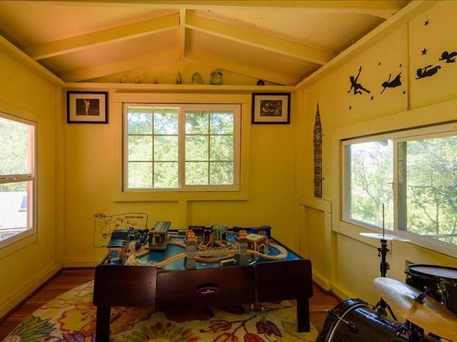 271 Sylvan Way, Redwood City, CA 94062