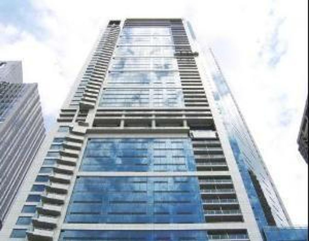 340 E Randolph Street P4-38, Chicago, IL 60601