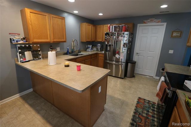 14486 Shadywood Drive, Sterling Heights, MI 48312