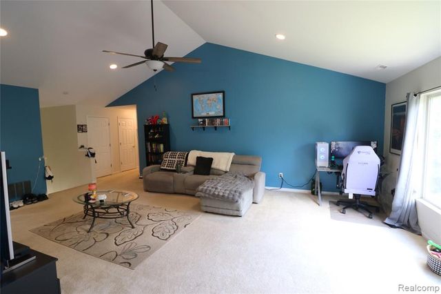 14486 Shadywood Drive, Sterling Heights, MI 48312