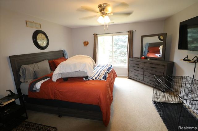 14486 Shadywood Drive, Sterling Heights, MI 48312