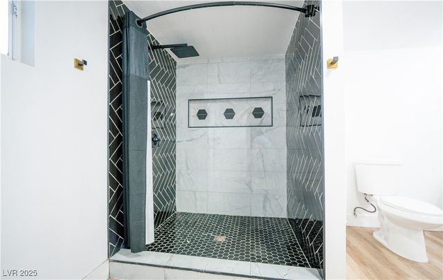 1660 Izabella Avenue, Las Vegas, NV 89169