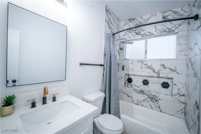 1660 Izabella Avenue, Las Vegas, NV 89169