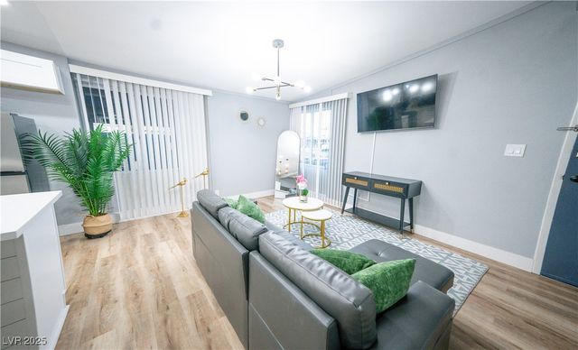 1660 Izabella Avenue, Las Vegas, NV 89169