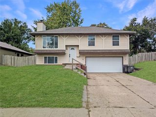 1142 12th Street, Des Moines, IA 50314