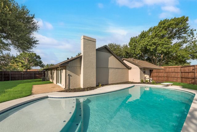 520 Oakcrest Drive, Coppell, TX 75019