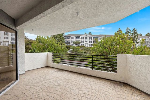 950 Cagney Lane 201, Newport Beach, CA 92663
