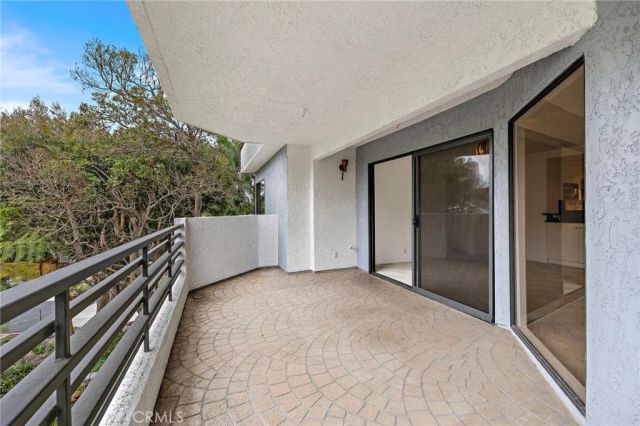 950 Cagney Lane 201, Newport Beach, CA 92663