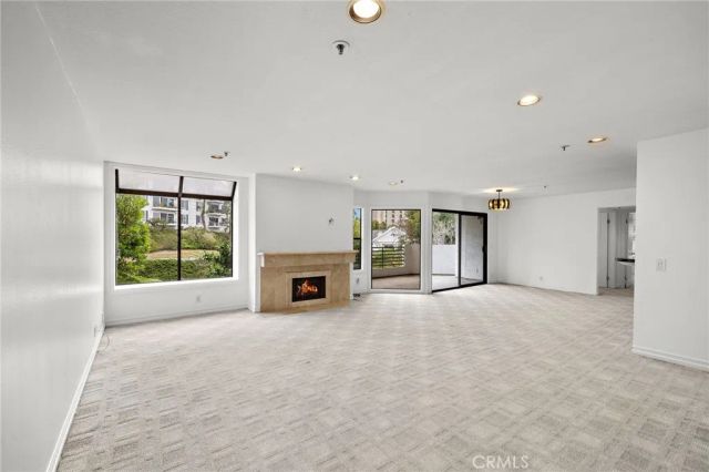 950 Cagney Lane 201, Newport Beach, CA 92663