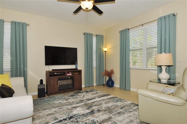 35 PARK PLACE CIRCLE, Palm Coast, FL 32164