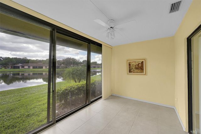 8252 Springlake Dr 8252, Boca Raton, FL 33496
