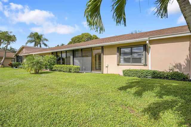 8252 Springlake Dr 8252, Boca Raton, FL 33496