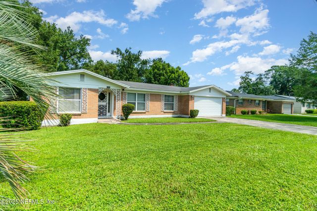 2153 COURTNEY Drive, Jacksonville, FL 32208